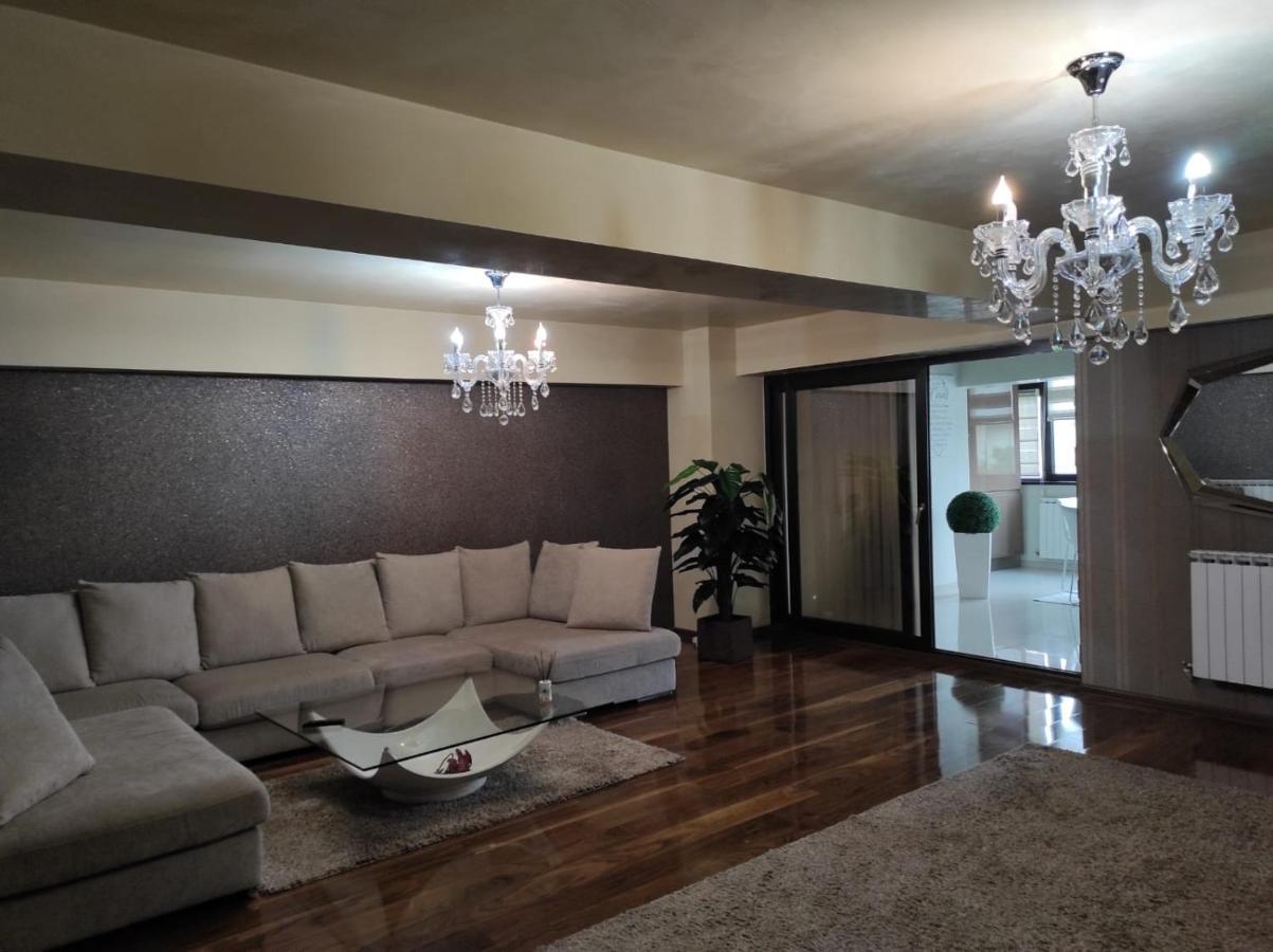 Apartament Lux Ultracentral Craiova Bagian luar foto