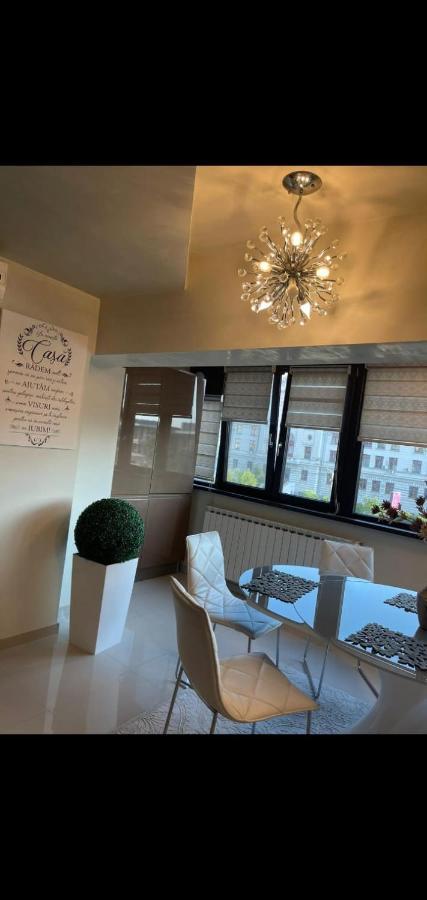 Apartament Lux Ultracentral Craiova Bagian luar foto